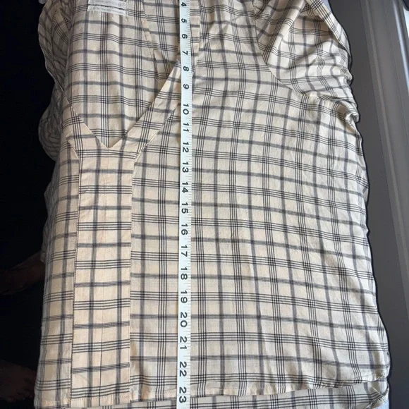Urban Outfitters Cream Plaid V-Neck Blouse - Picture 5 of 6